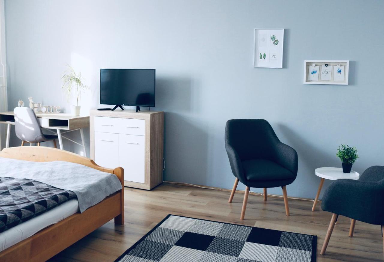 Levendula Apartman Pécs Esterno foto